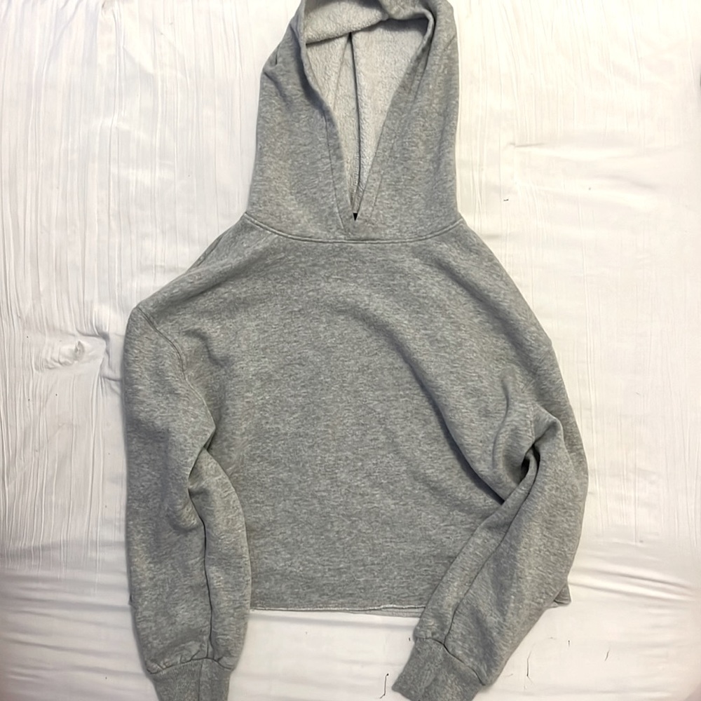 Gray, XS fits a S, cropped hoodie